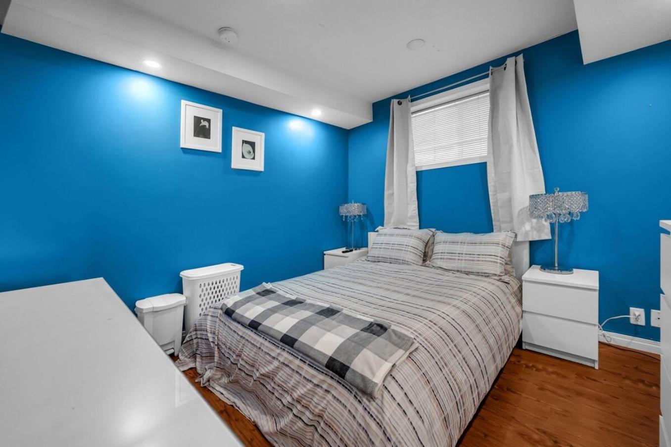 52-3 Bed Suite On Lake Central Ac By Airport Calgary Bagian luar foto