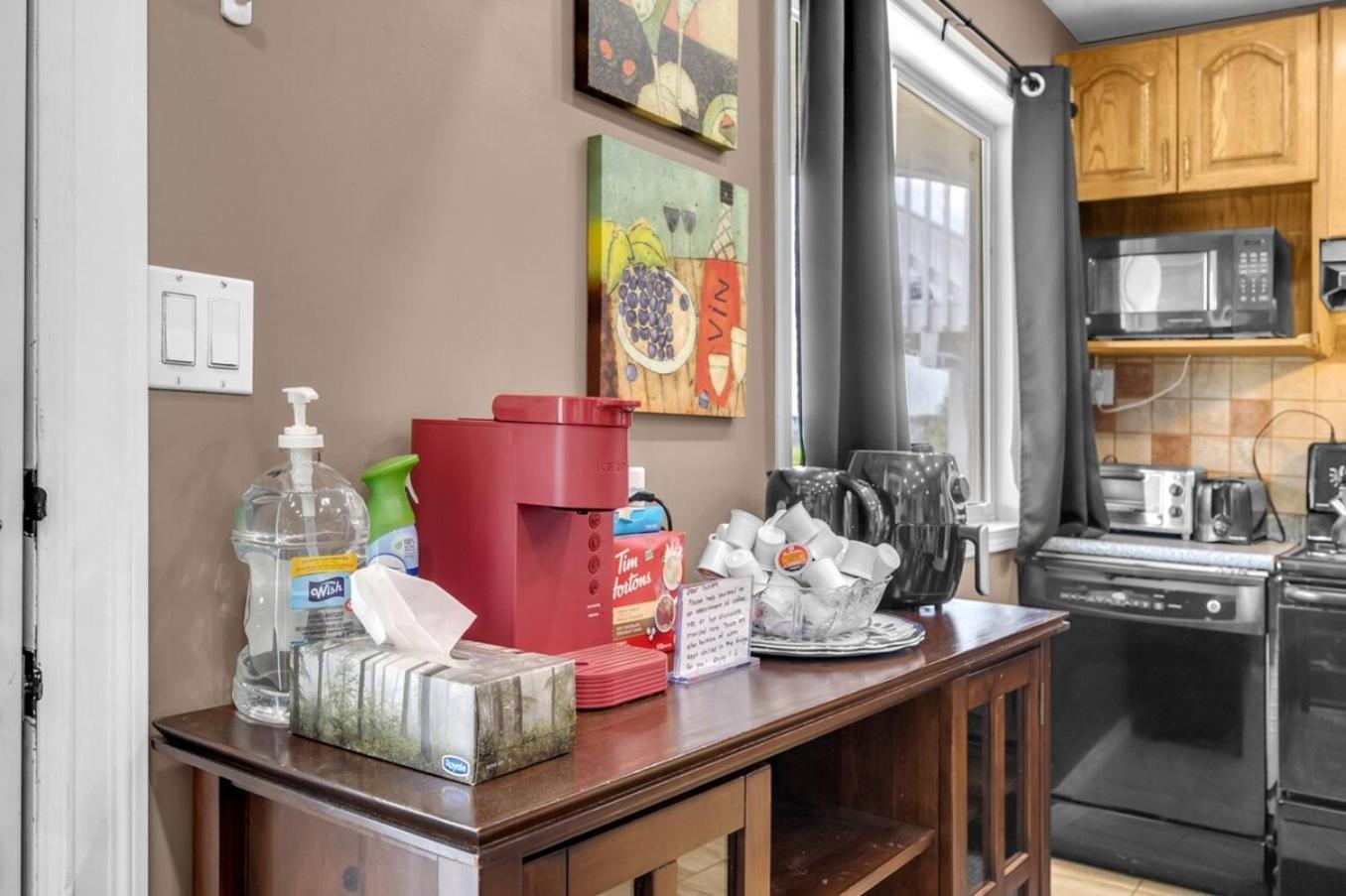 52-3 Bed Suite On Lake Central Ac By Airport Calgary Bagian luar foto